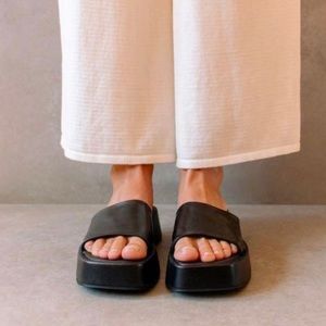 ALOHAS Janice Vegan Black Sandals
